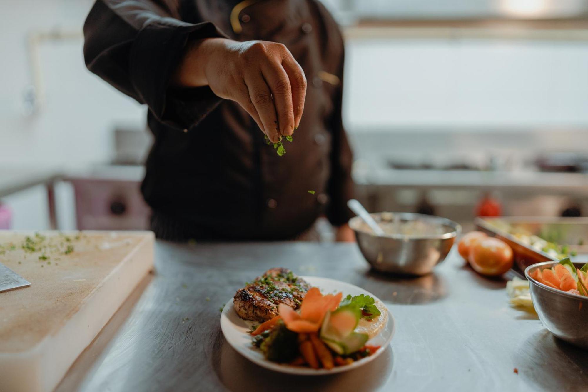 The White Rock Inn & Dine 실롱 외부 사진